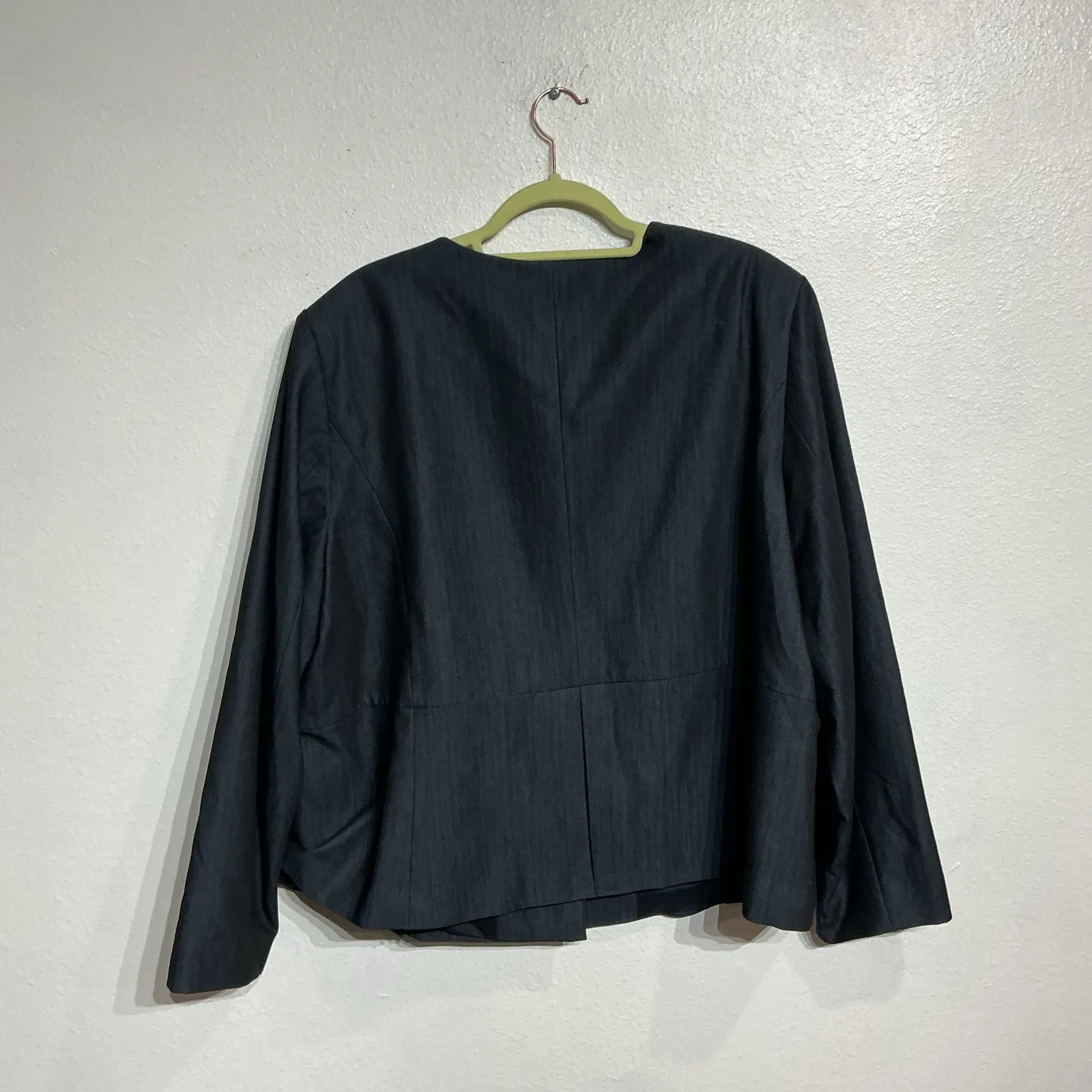Calvin Klein Charcoal Gray Blazer Sz 22W - Image 2