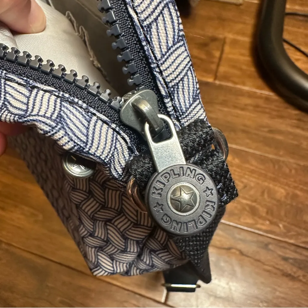 Kipling Damian Up Crossbody Bag Groovy Vines New With Tags NWT - Image 13