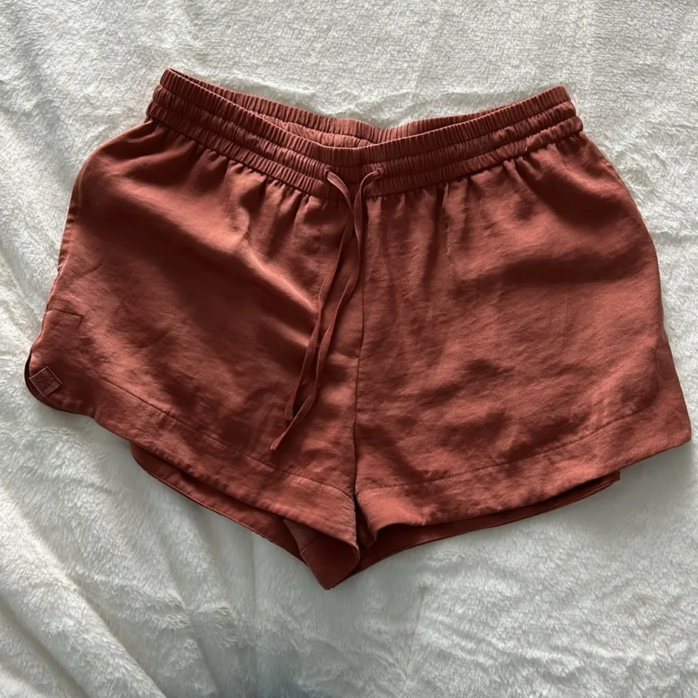 Barefoot Dreams Washed Satin Tank and Short Set - Image 3