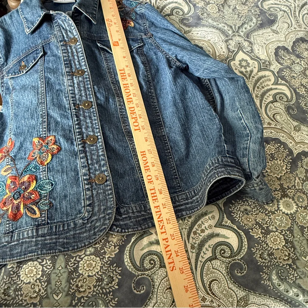 Vintage Fall Jean jacket Alfred Dunner Blue Denim Jacket w/ Floral Embroidery 6P - Image 10