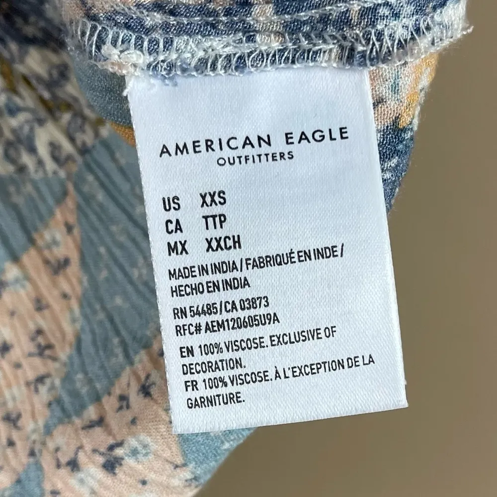 American Eagle Size XXS Cottagecore Patchwork Boho Crop Top Flowy Crochet - Image 6