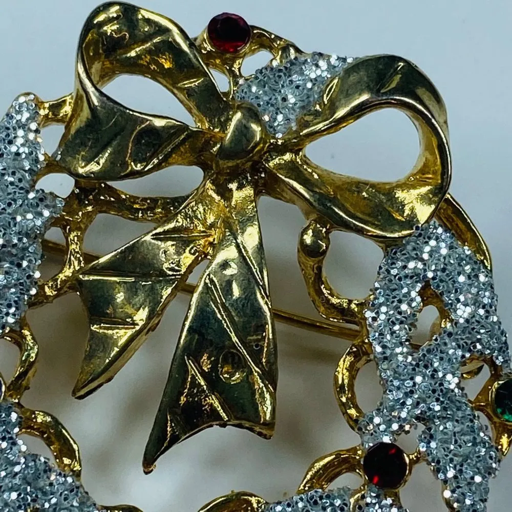 Christmas Holiday Wreath Jewelry Pin Brooch Rhinestones Gold Tone Bow Glitter - Image 3