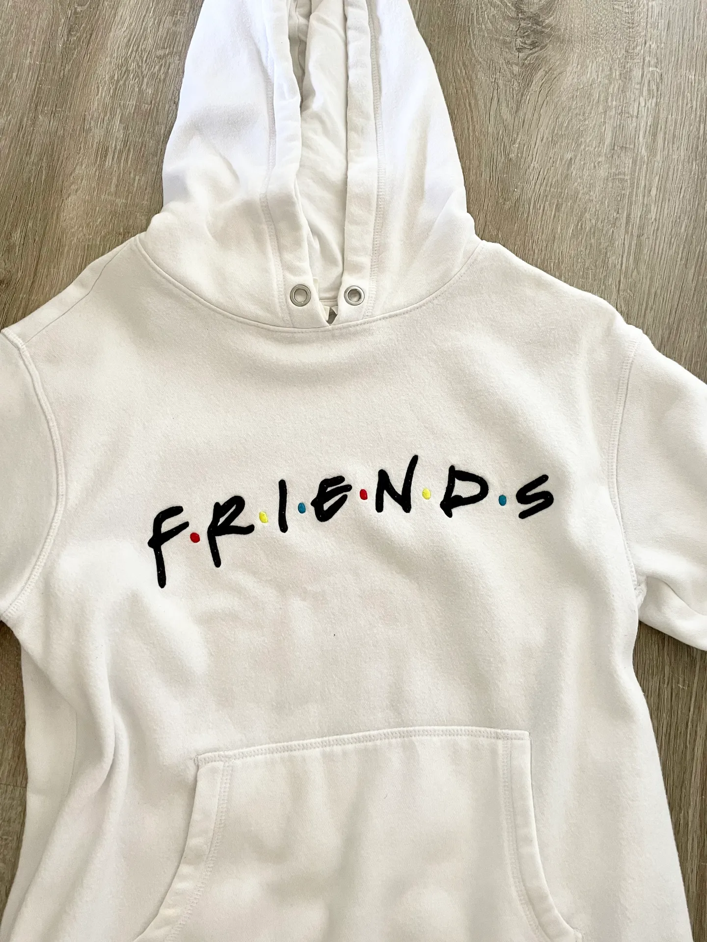 H&M White FRIENDS logo Hoodie Size M - Image 6