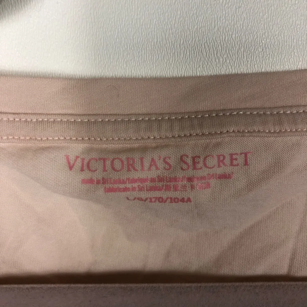Victoria’s Secret just‎ married t-shirt - Image 10