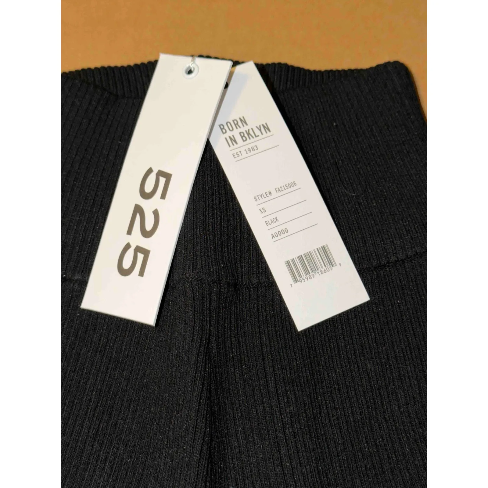 525 America Born in Brooklyn Black Ribbed Knit Cropped Pants, Size XS, NWT - Image 6