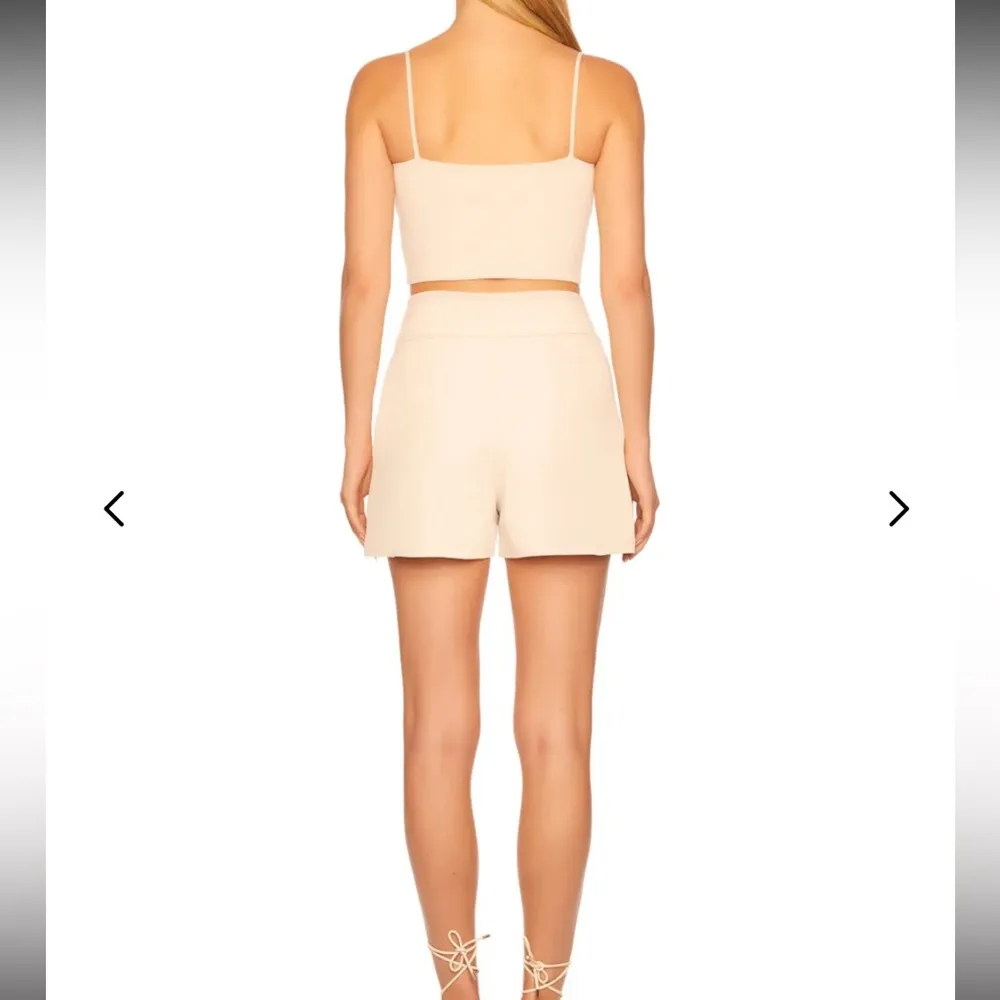 NWT Susana Monaco Pleated Short, Blanched Almond in Size M - Image 2