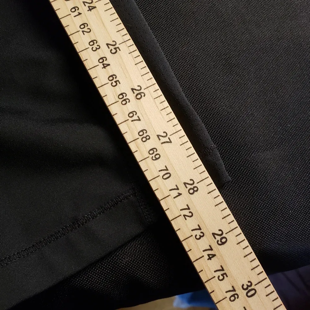 Nike‎ Dri-fit Cropped Black Leggings Large - Image 5