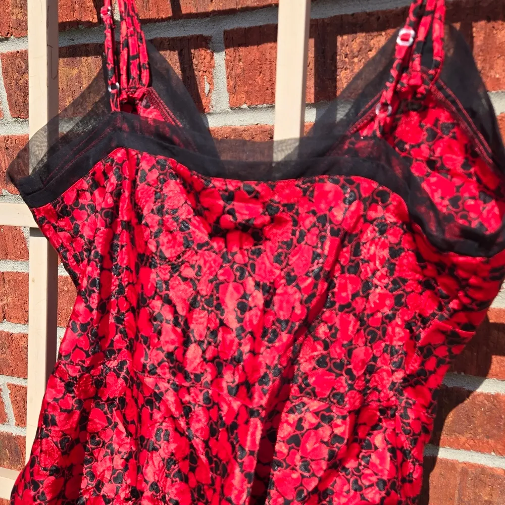 VINTAGE VS Red HEARTS lingerie BodySuit |Small - Image 5