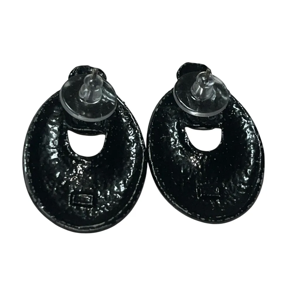 80’s style door knocker Cream and Black Loop Earrings - Image 3