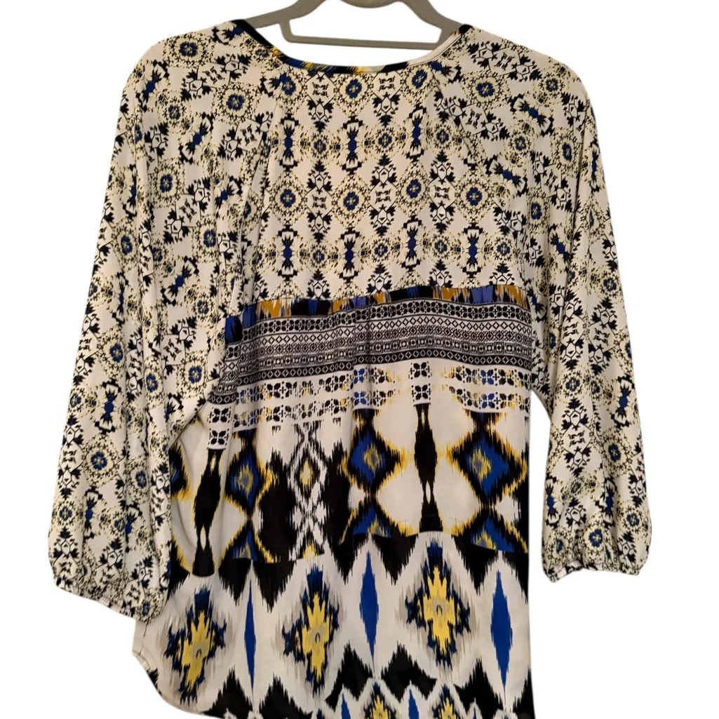 Fig and Flower Geometric Blue and Black Top Size L - Image 3