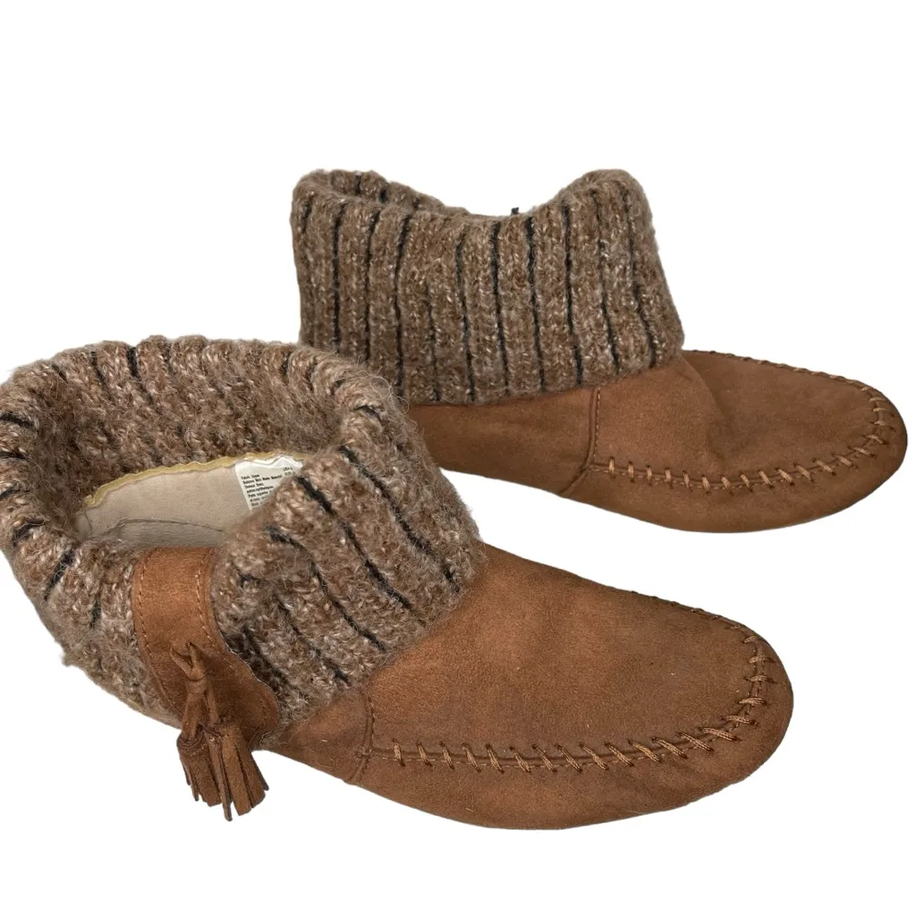 Airwalk Suede Moccasins with‎ Sweater - Image 7
