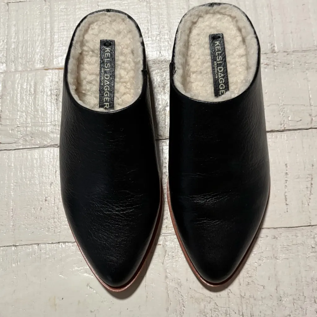 Kelsi Dagger Sail Mules NEW size 6.5 Black Leather Faux Shearling Slip On Clogs - Image 3