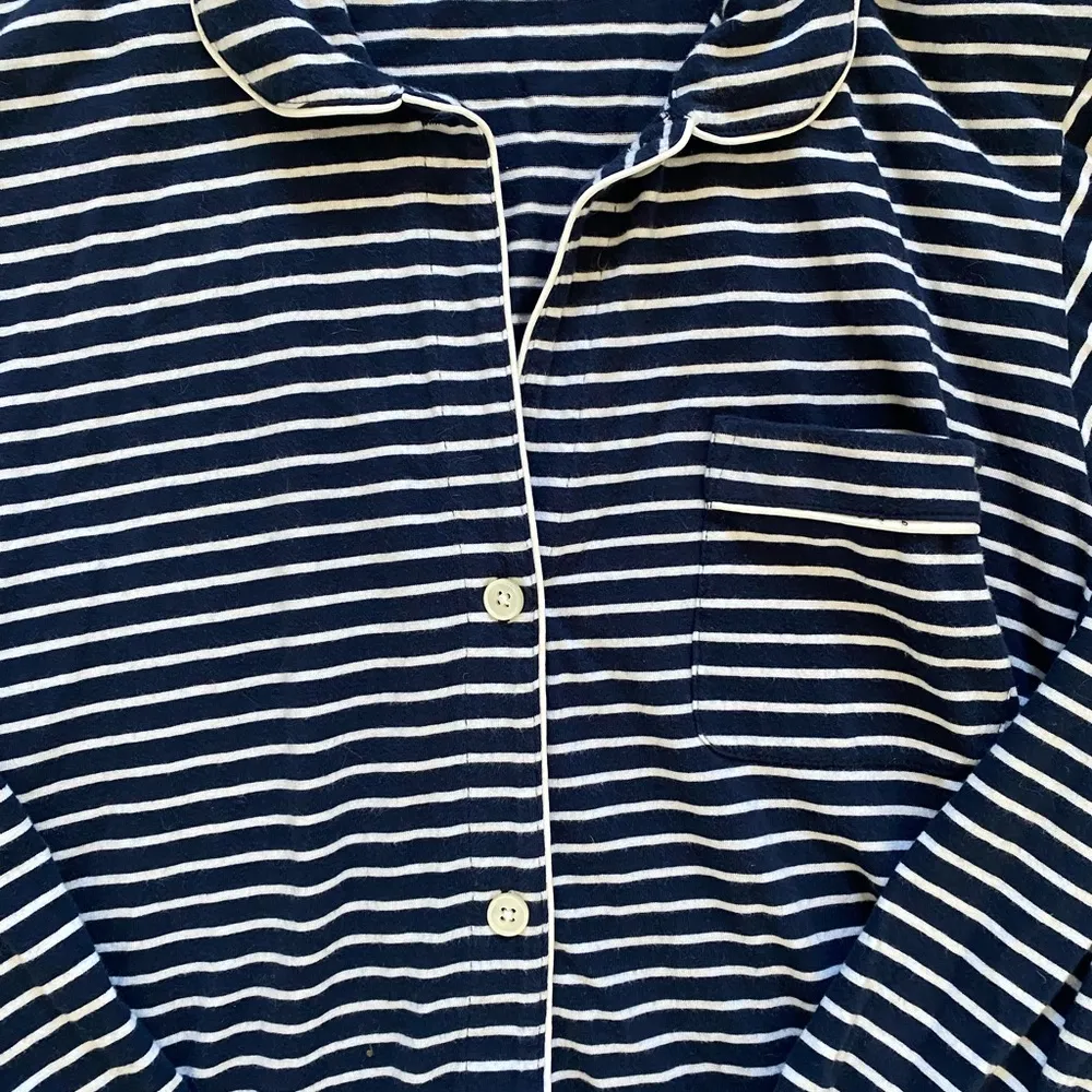 J.crew navy and white pj top size medium - Image 2