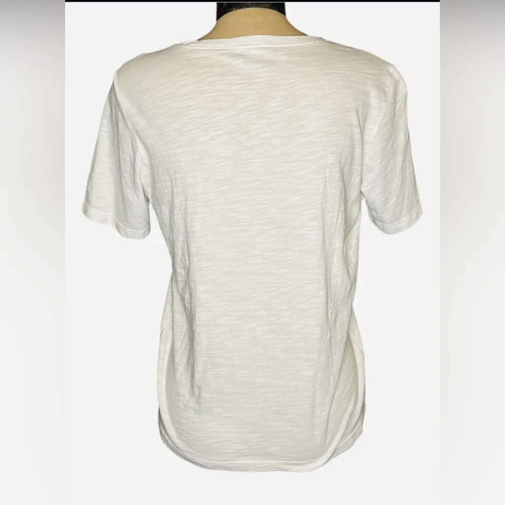 Draper James V-Neck White Slub GO‎ Y’ALL T-Shirt Size Medium Short Sleeve - Image 3