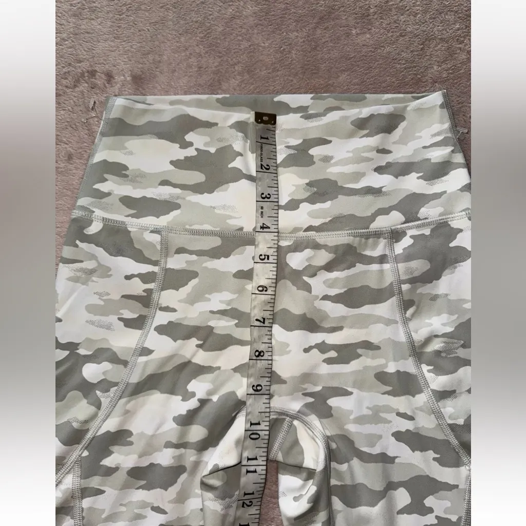 Aerie Women’s Camo Chill Play Move Joggers Mid Rise‎ Size M - Image 8