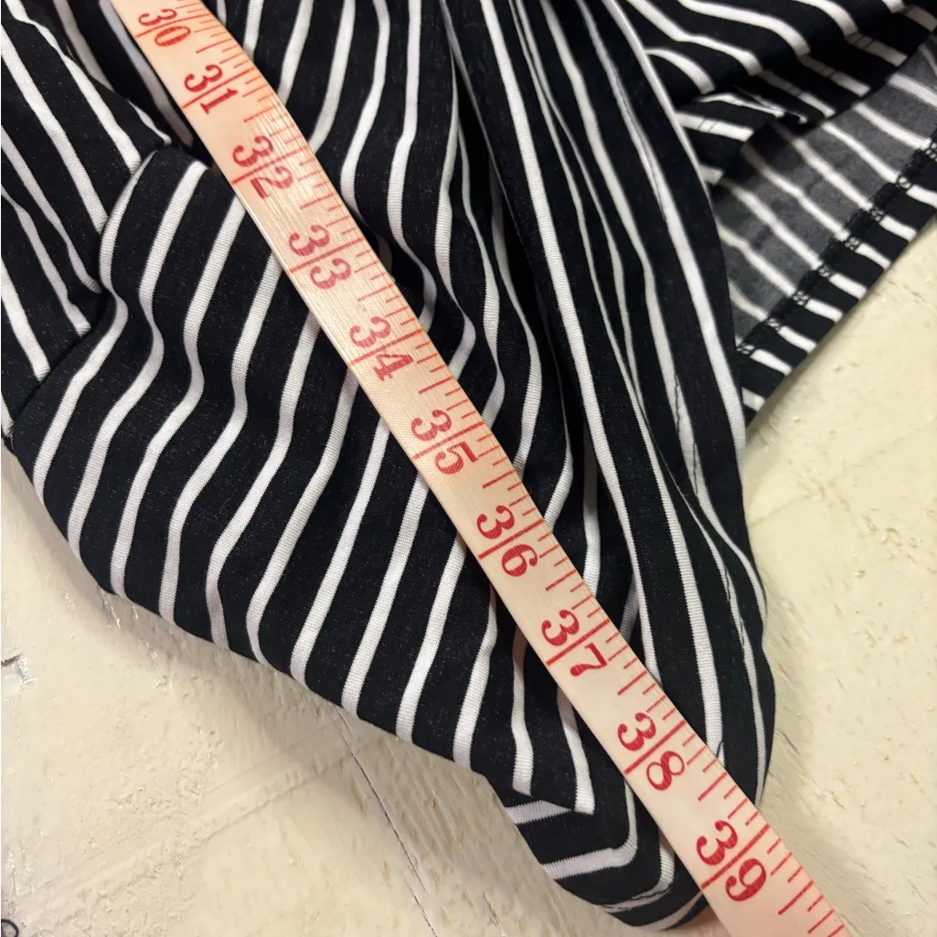 Express Black White Stripes Draped T-shirt Dress Size Medium New Short Sleeves - Image 5
