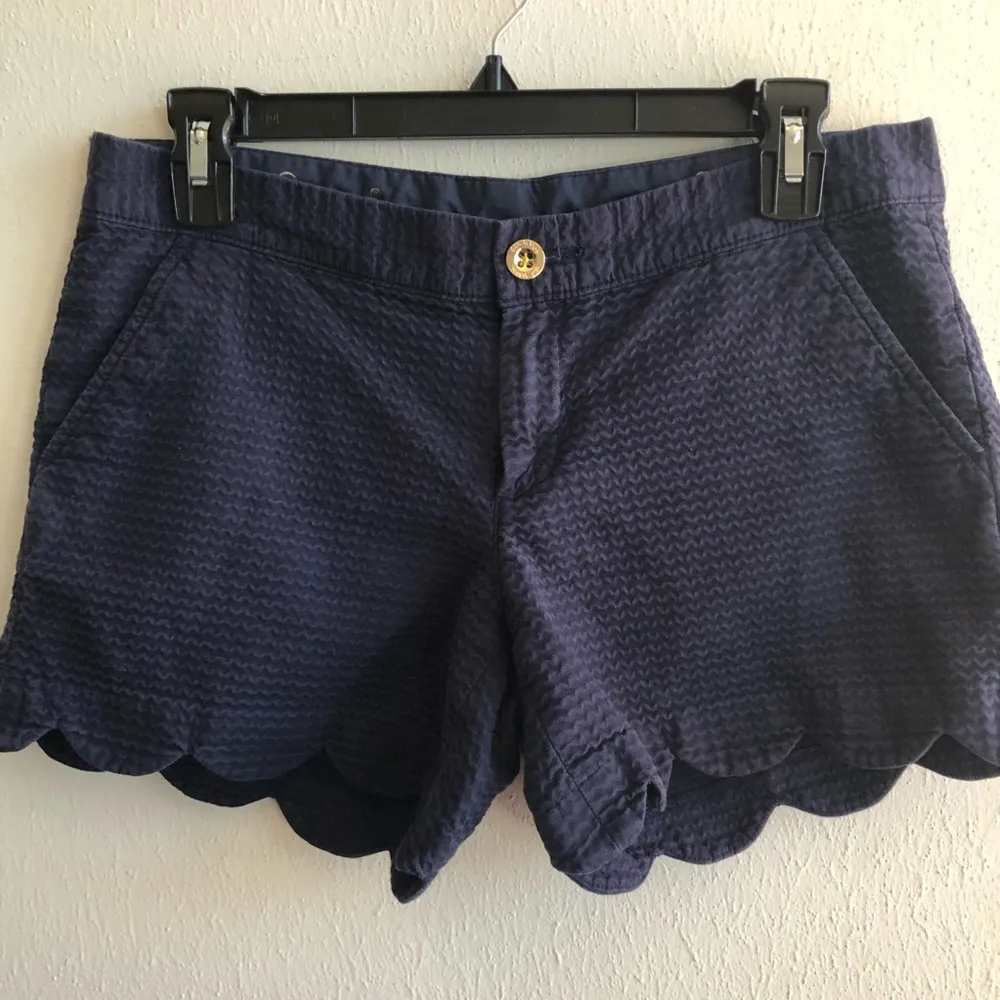 Lilly Pulitzer Shorts 5" Buttercup Scallop Hem Navy Blue Textured Short Sz 2 GUC - Image 6