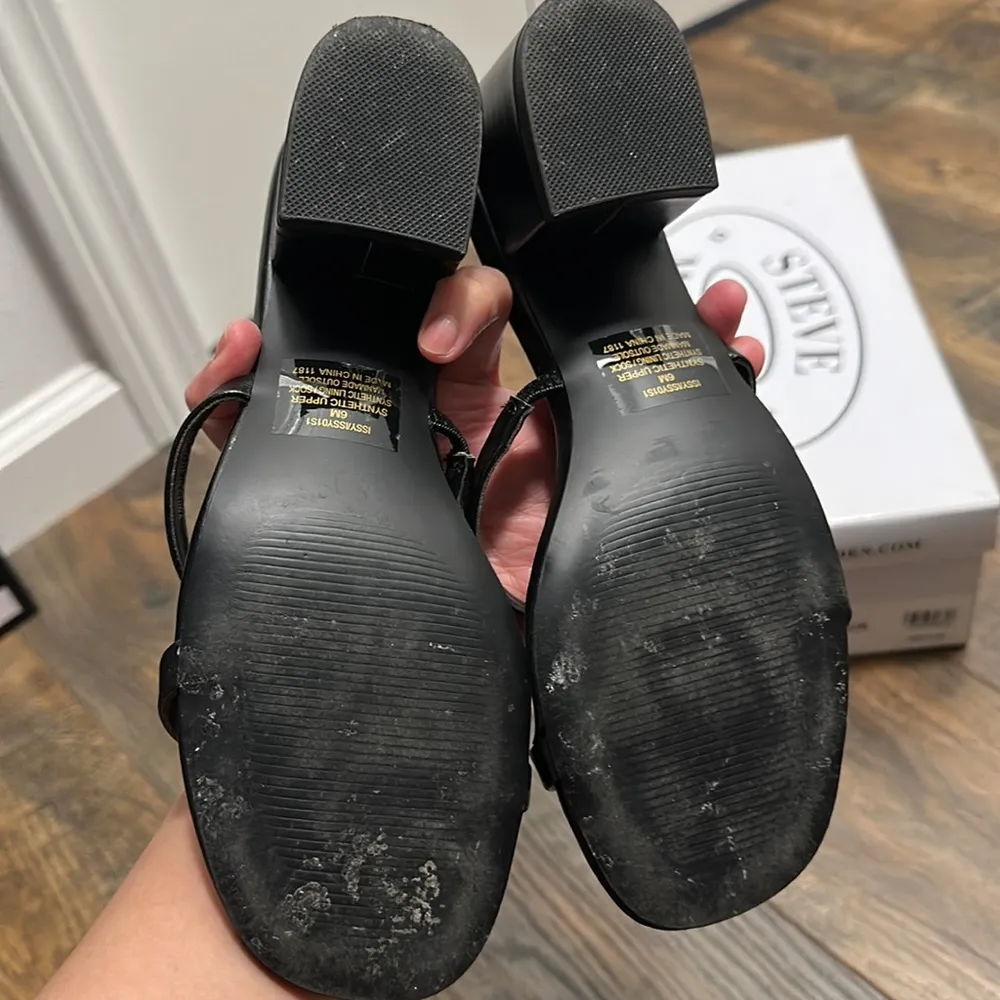 Steve Madden EUC  issy heeled sandals! - Image 3
