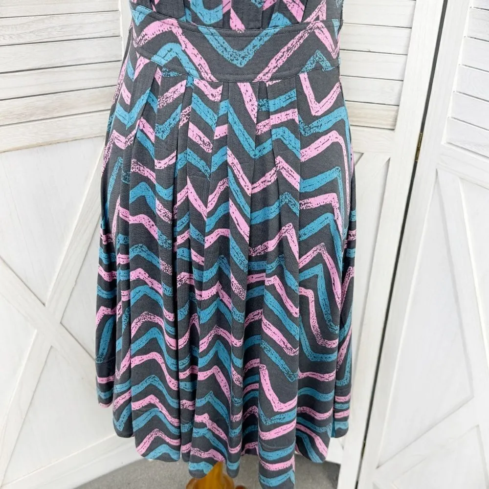 Marc Jacobs Pleated Ruffle Chevron Print Silk Knit Dress Grey Pink Blue XS - Image 6
