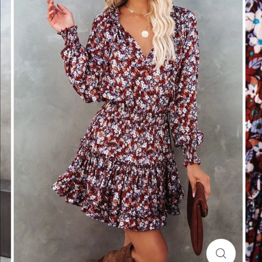 ✨ Vici Collection Floral Smocked Ruffle Dress✨ - Image 3