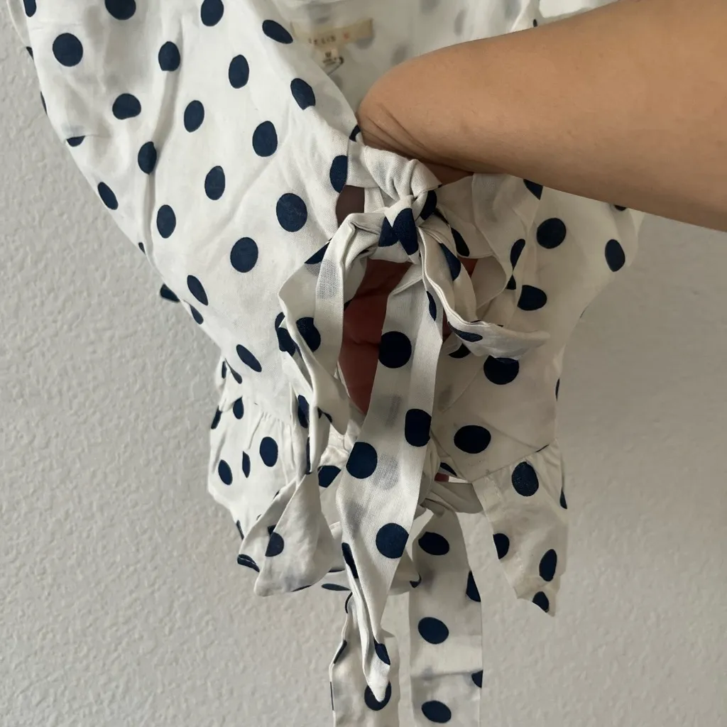 NWT Le Lis‎ Polka Dot Crop Ruffle Bow Blouse Top Medium Blue - Image 2