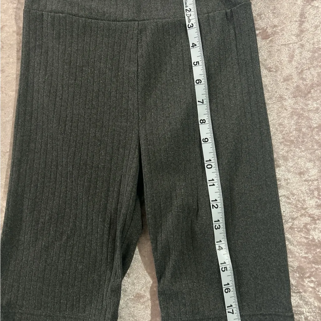 Rue21 Charcoal Ribbed Shorts - Image 4