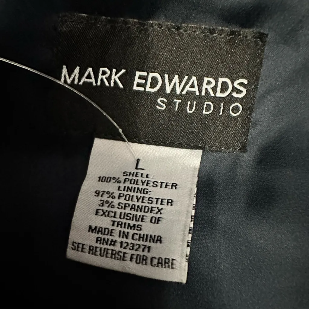 Floral Navy and White Jacket Size L - Image 3