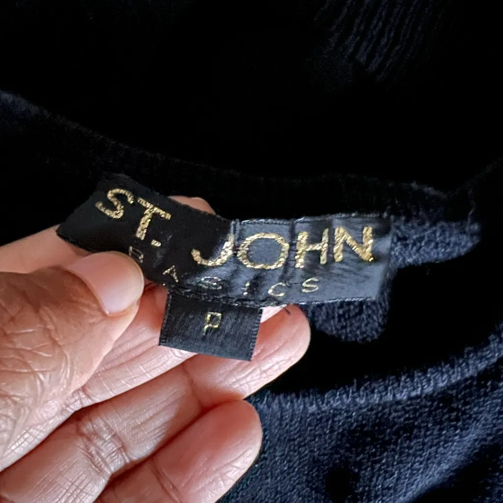 St. John Black Tank Top - Image 4