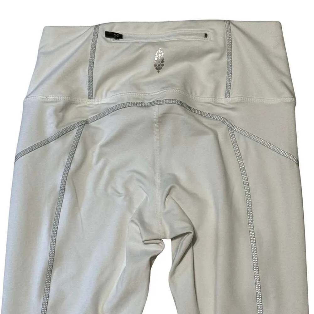 FP FREE PEOPLE MOVEMENT You're A Peach 7/8 Cropped Leggings White EUC Small - Image 7