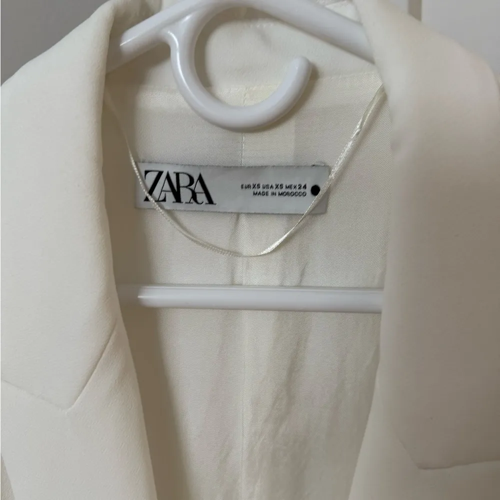 Zara white blazer with waist tie - Image 2