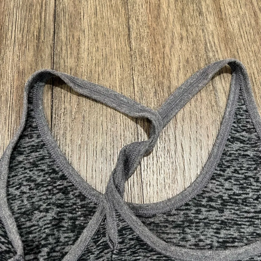 Old Navy Small Active Gray Twist Back Tank Top Shirt - Image 3