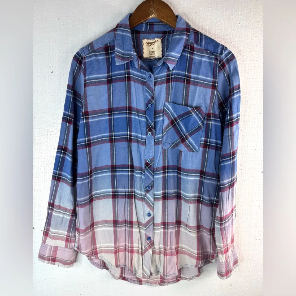 Arizona Jean Company M Blue and Red Ombré Plaid Button Down Shirt - Image 7