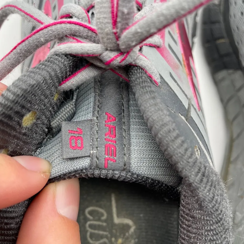 Brooks Woman's Sz‎ 11 Gray and Pink Ariel 18 Running Athletic Tennis Shoes - Image 11