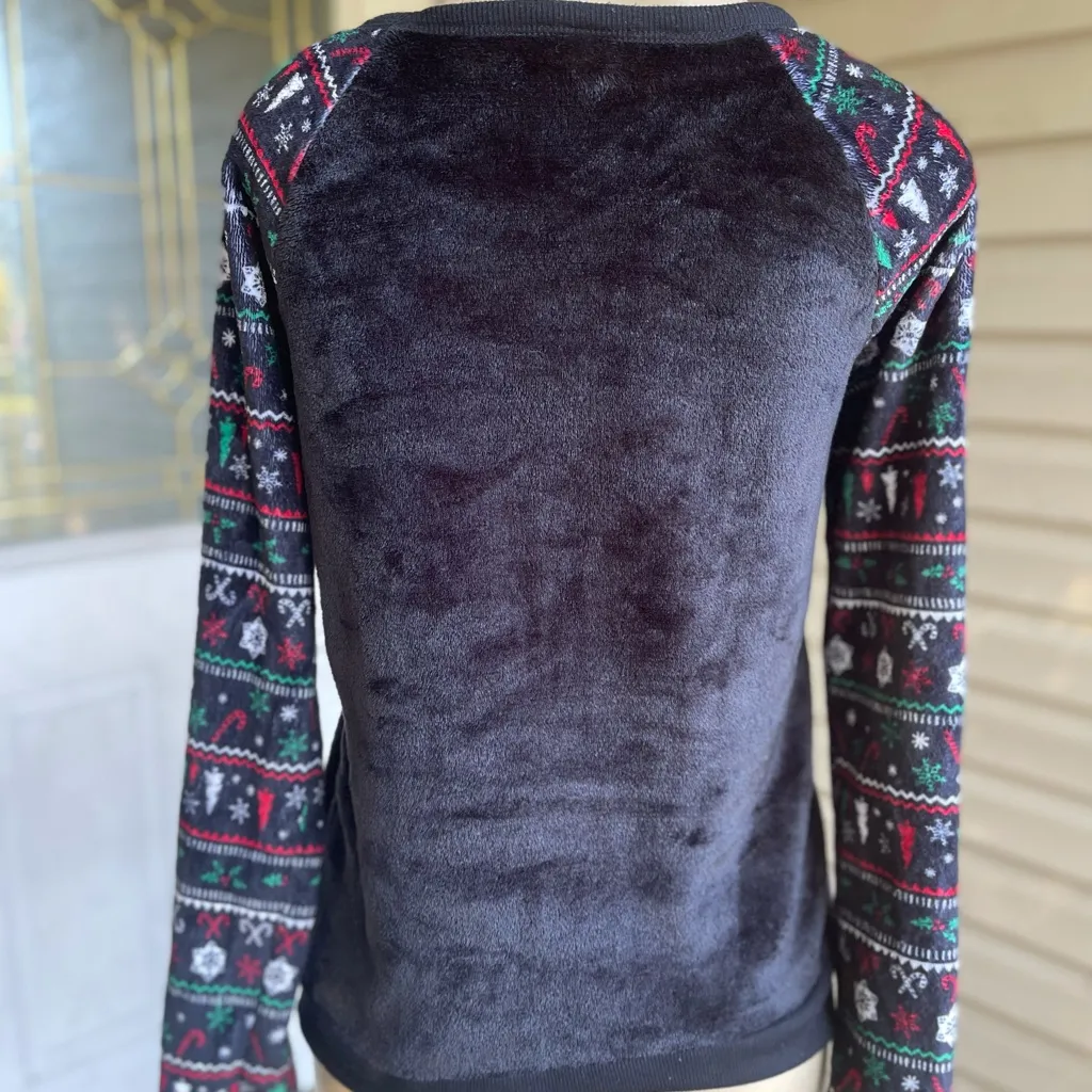 Plush “Define Naughty” cozy top for women Black Size L - Image 9