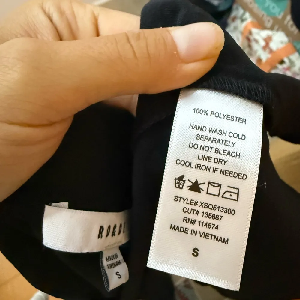 Ro & De Black Short Sleeve Ruched Button Down Blouse - Image 4