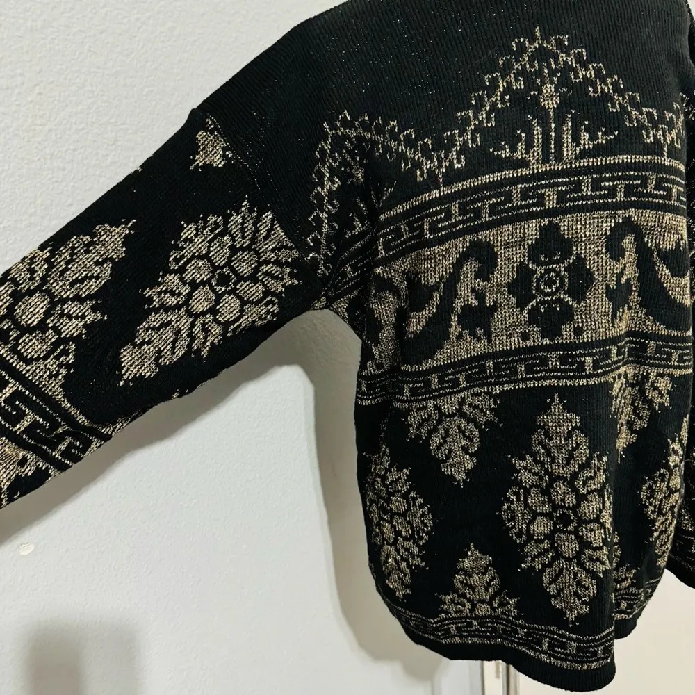 Arielle Women Vintage Black & Gold Glitter Crewneck Sweater Ornate Pattern Sz M Size M - Image 8