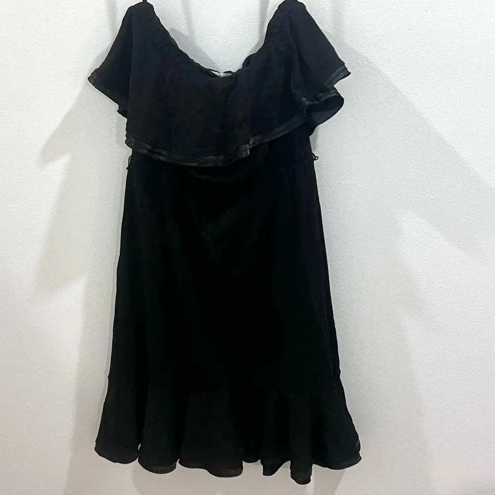 White House Black Market black strapless flowy ruffle dress size XXS - Image 5