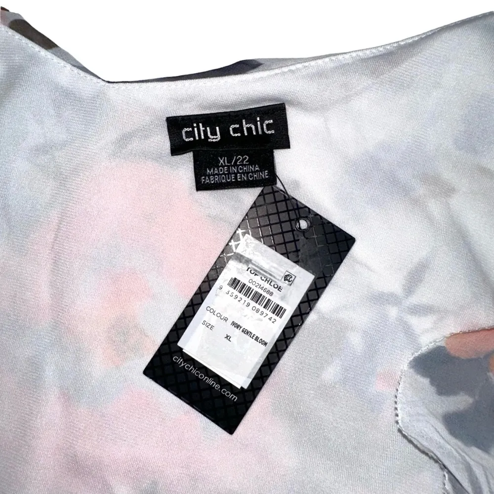 NWT City Chic Chloe Chiffon Floral Cami Top XL/22 - Image 4
