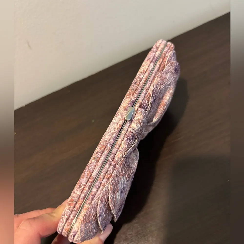 Nordstrom Bow Front textured snap wallet - Image 3