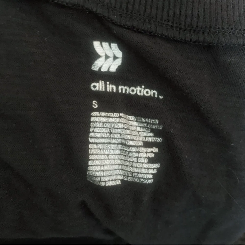 All in Motion Black Peakaboo Muscle Tank Top S - Image 3