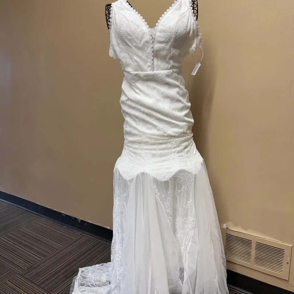 SHEIN White Lace Bridal Gown - Image 7