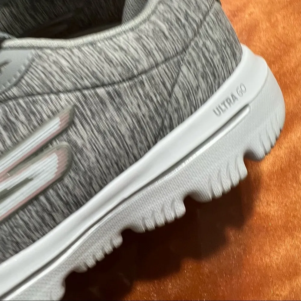 Skechers Go Walk Ultra Go Gray Sneakers size 8 - Image 8
