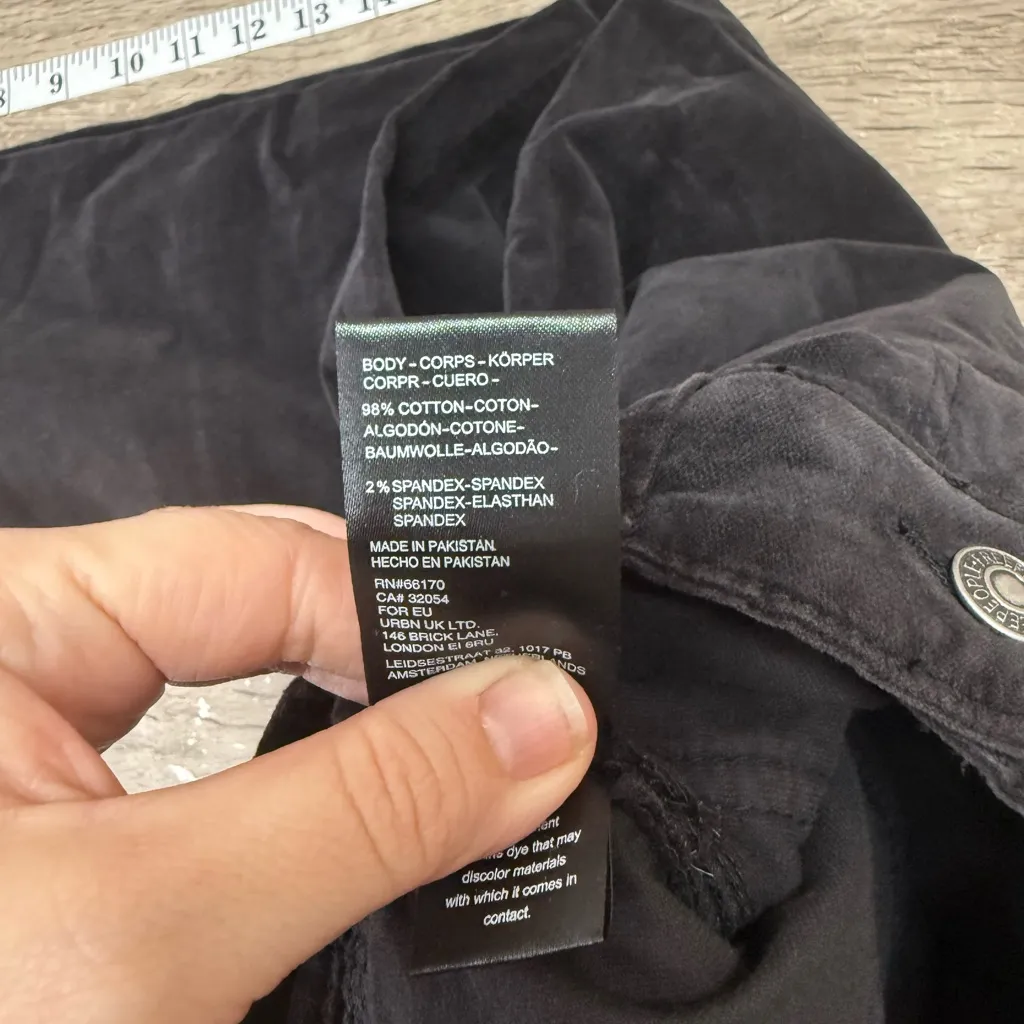 FREE PEOPLE HIGH TIME VELVET KICK FLARE PANTS - BLACK size 0 NWT - Image 5