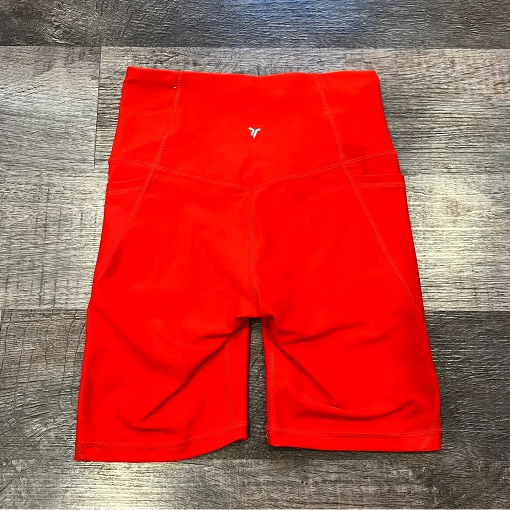 NWOT Old Navy Active Bright Red Powersoft High Rise Biker Shorts Size XS - Image 5