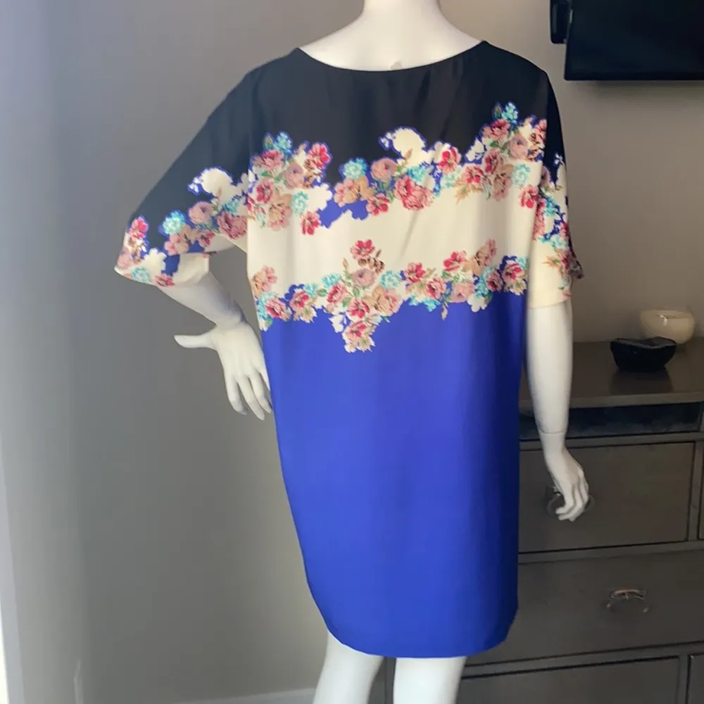 *HOST PICK* Felicity & Coco Floral Shift Dress Blue Size M - Image 3