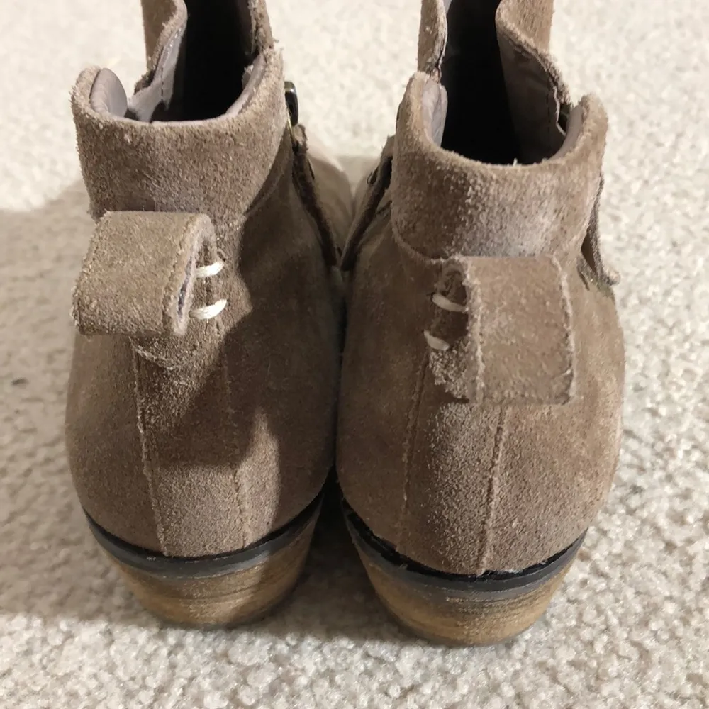 Vince Camuto Triceratops Brown Suede Booties 10 - Image 6