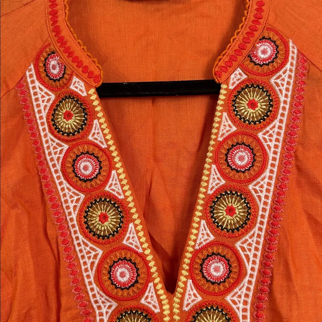 Boden woman's white embroidered 3/4
Sleeve orange Size undefined - Image 5