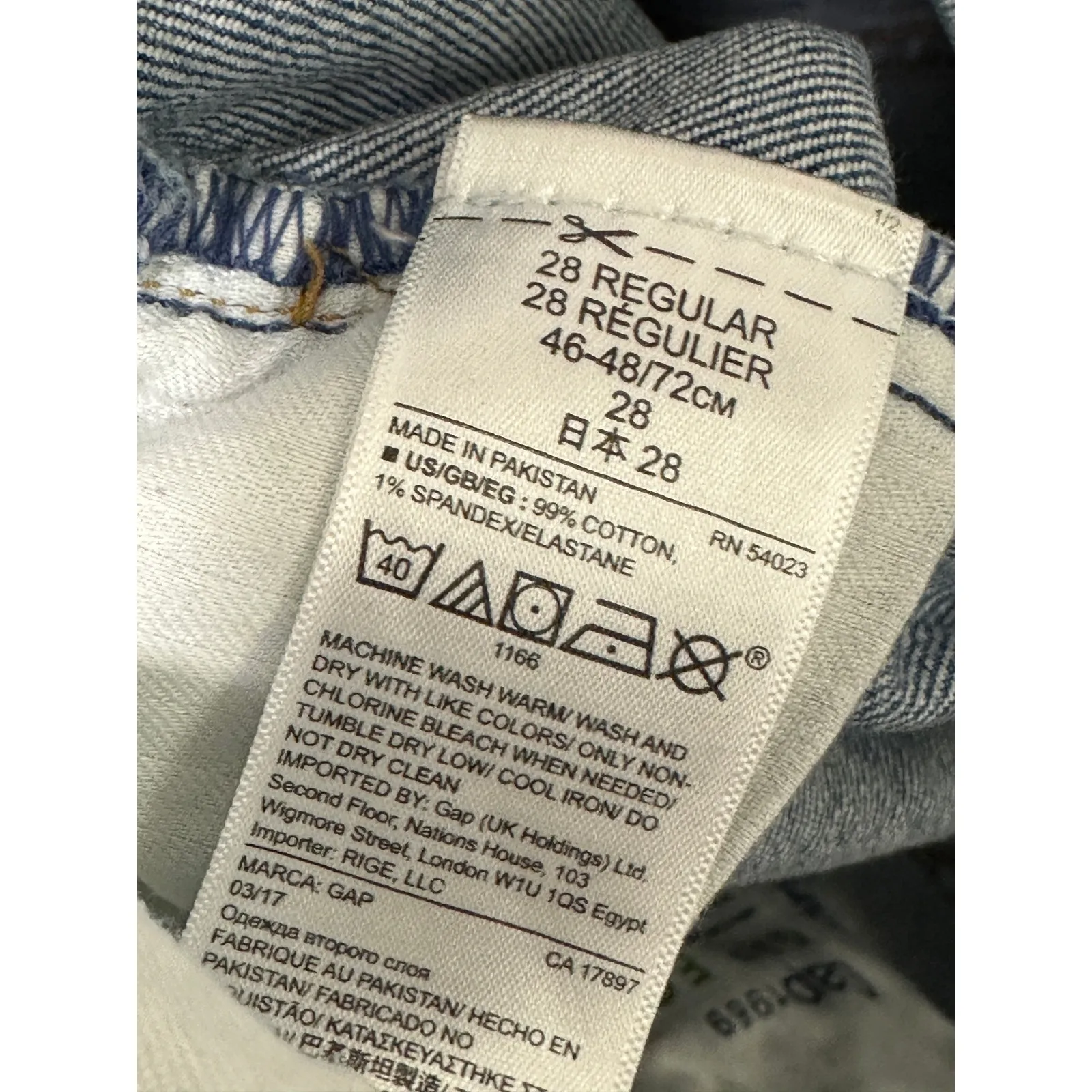 GAP‎ 3" Light Wash Blue Denim Rolled Cuff Cotton Blend Shorts Women's Size 28 - Image 5