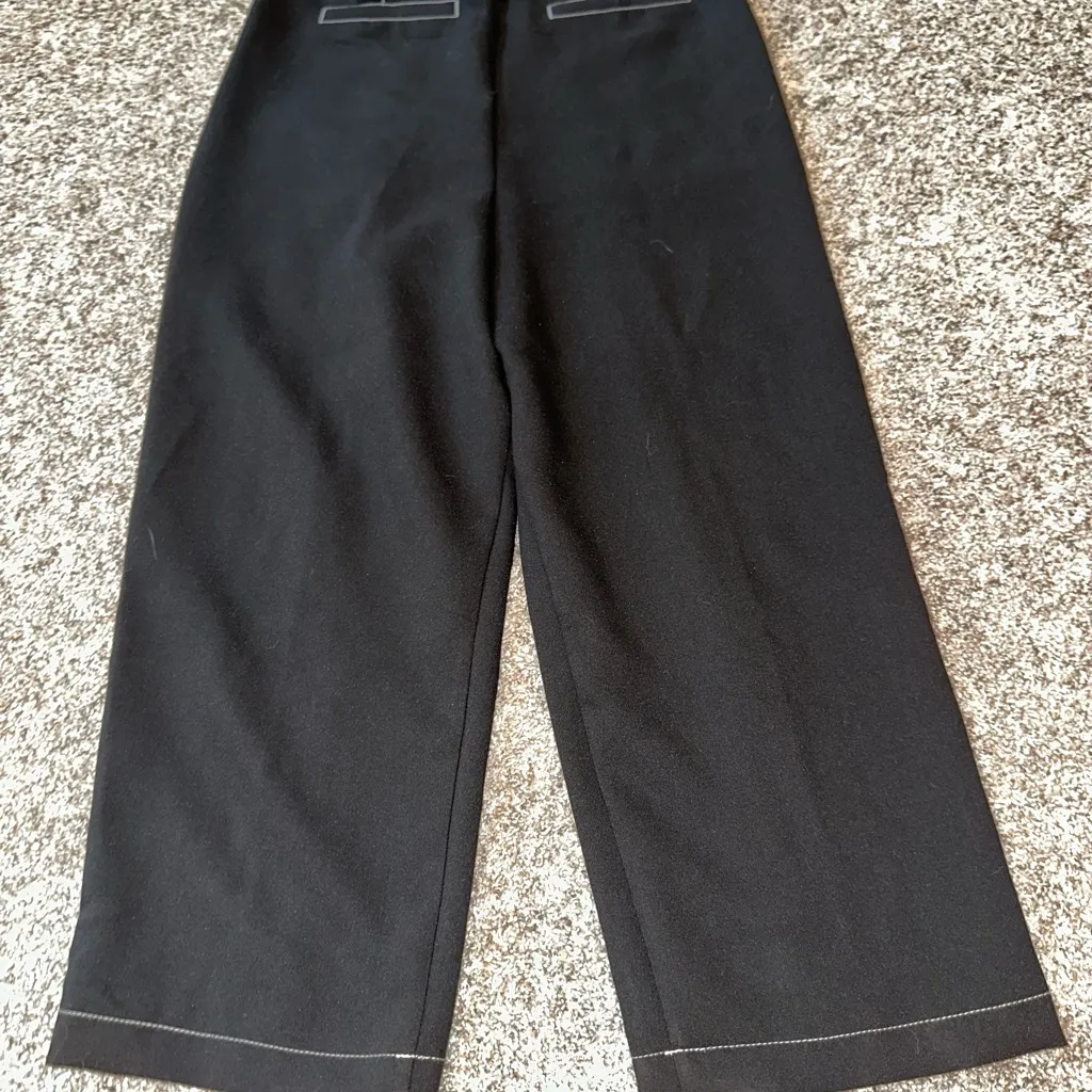Badgley Mischka‎ Wide Leg Crop Pant With Contrast Stitching Black NWOT Size 6 - Image 9