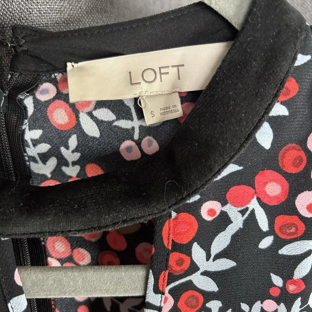 LOFT Dress Womens Size Small Velvet Trim Long Sleeve Keyhole Floral Cherry Berry - Image 6